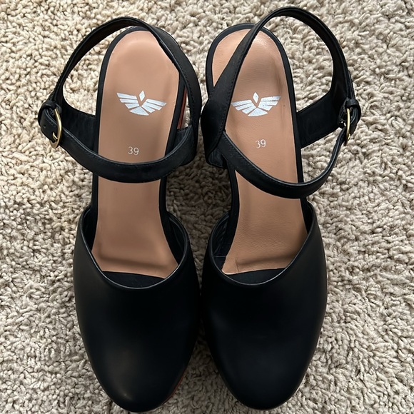 NWOB Fortress Willow - Picture 2 of 6